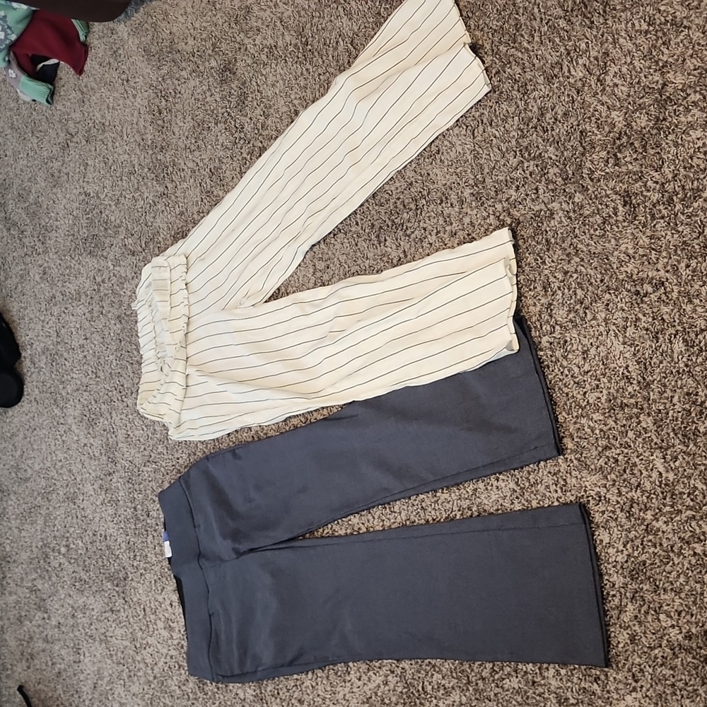 NWT lot of 2 ladies Pants size med